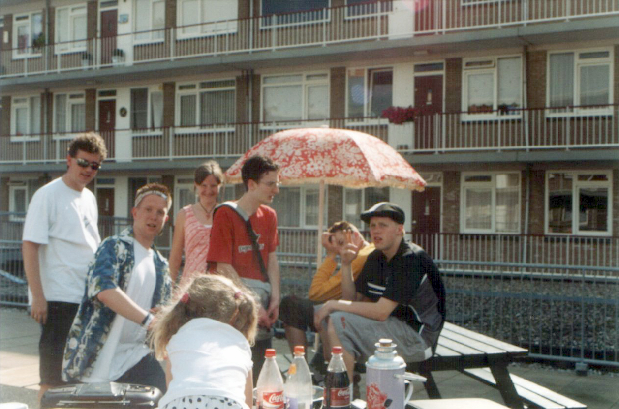 BBQ_25_Crew.jpg